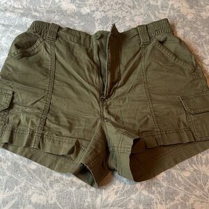 Hollister High Waist Olive Cargo Shorts